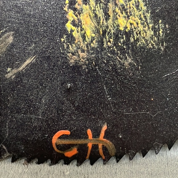 Hand painted 6” saw blade art piece - Picture 3 of 4